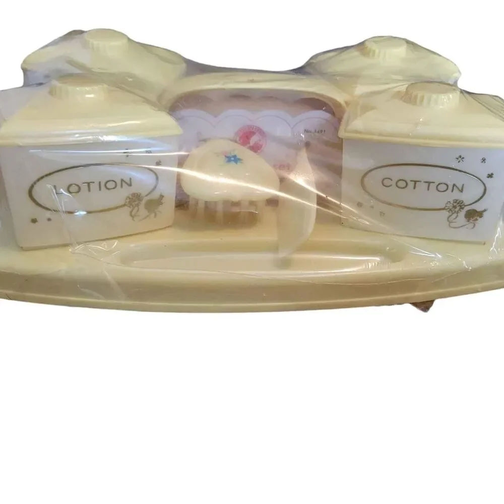 NIP Vintage Sanitoy Nursery Needs No. 1491 Plastic Jar Set with Comb and Brush